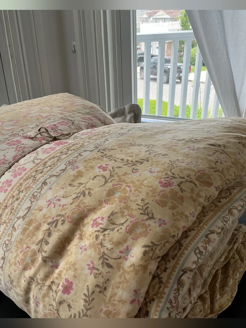 Cynthia Rowley Comforter